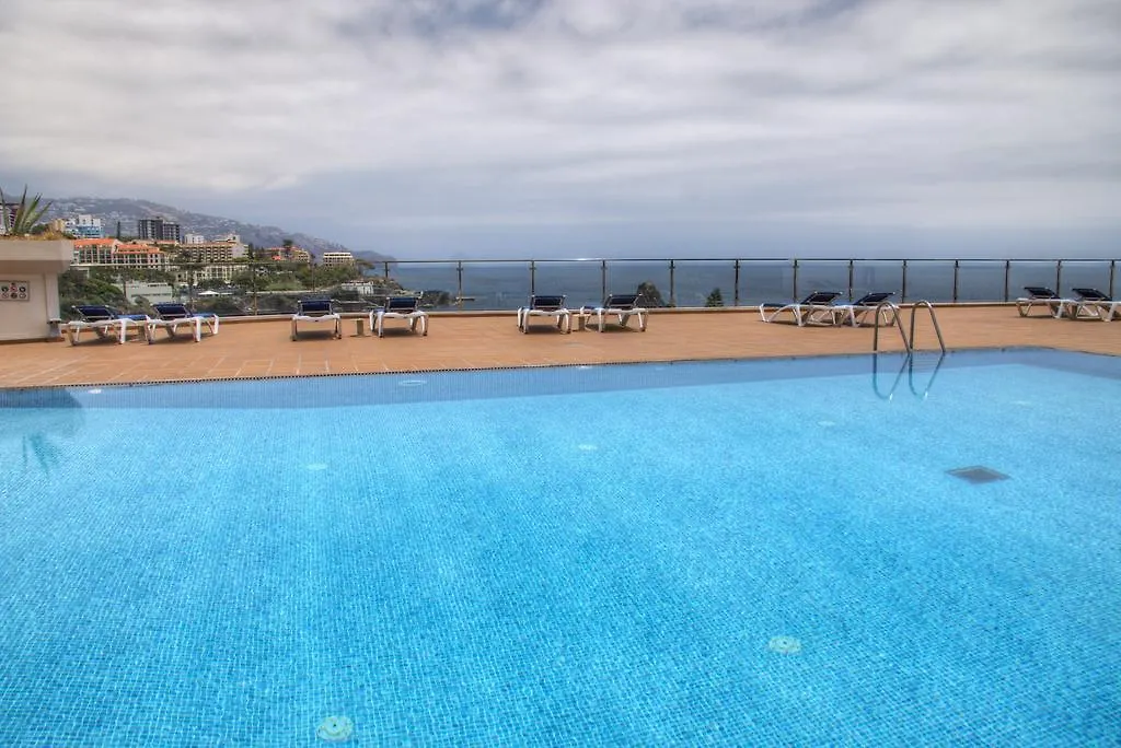Apartamentos Do Mar Funchal  Funchal (Madeira)